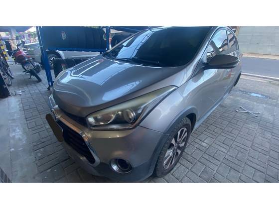 HYUNDAI HB20X 1.6 16V PREMIUM FLEX 4P AUTOMÁTICO